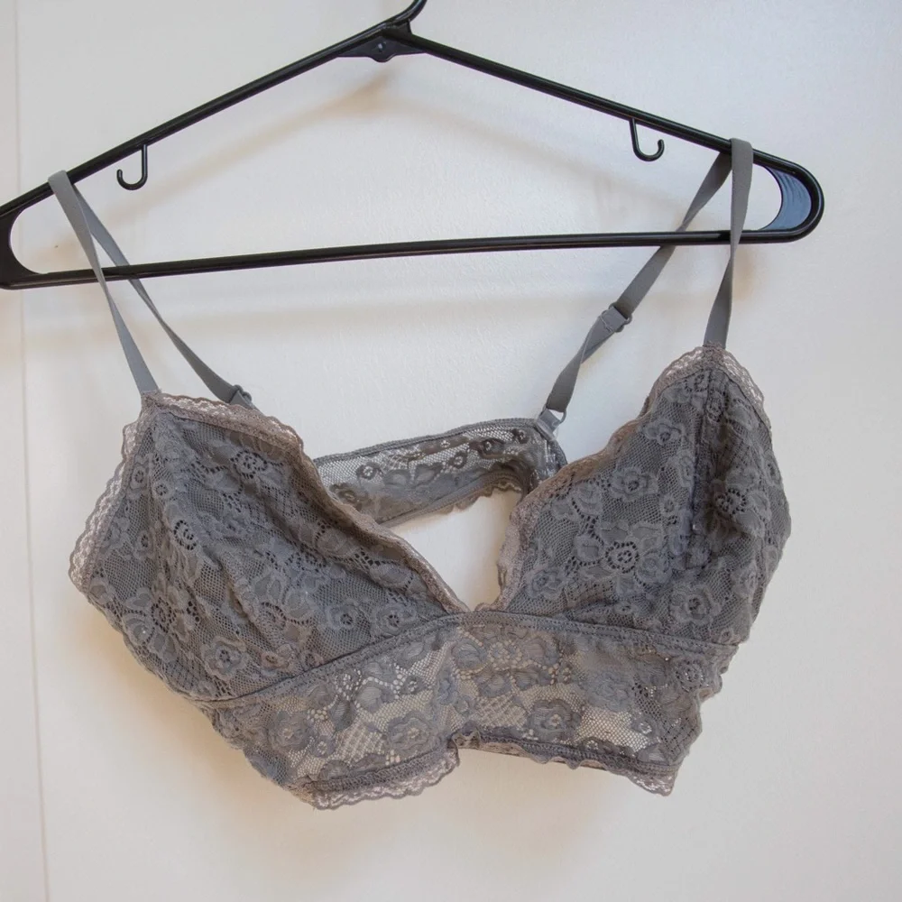 Set of 2 Old Navy bralettes size medium